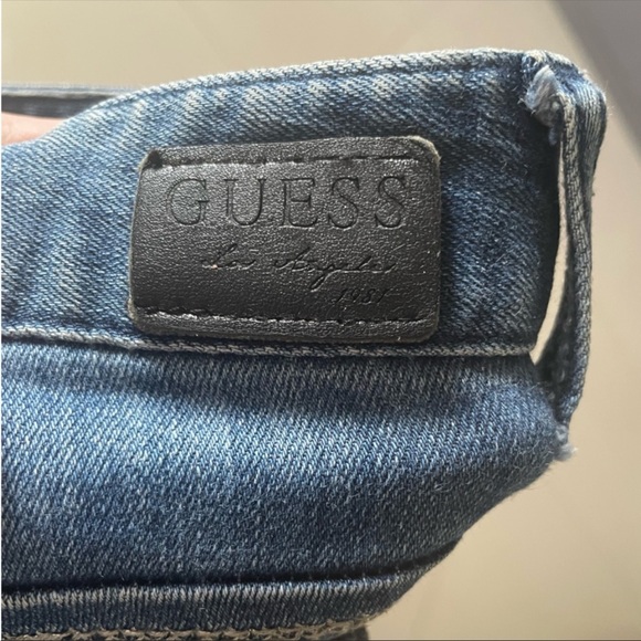 Guess original jeans. Size 25. Used mildly - Picture 2 of 4